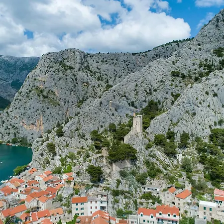Kuca Za Odmor Mirakul Tatil Evi
